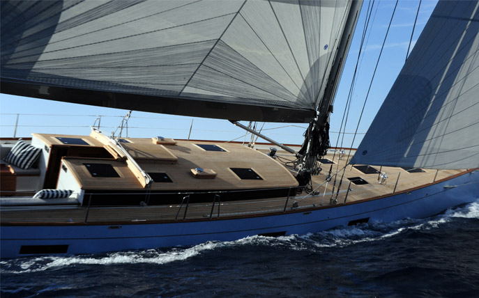 coach classic yacht